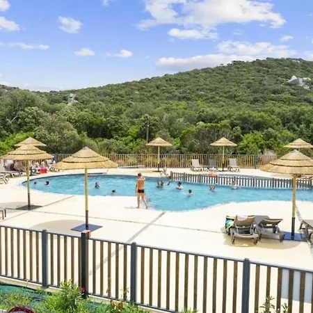 3 Etoiles - Piscine - Ccbgecb 3*